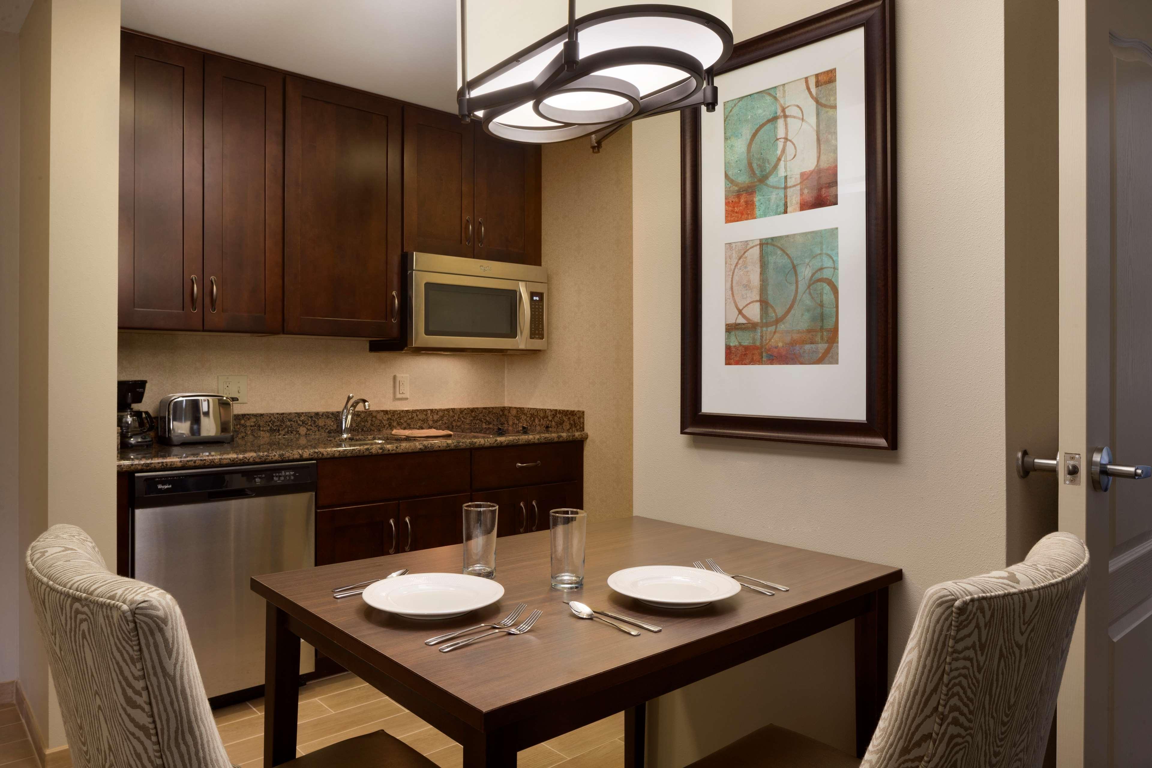 Homewood Suites By Hilton Kalamazoo-Portage Εξωτερικό φωτογραφία