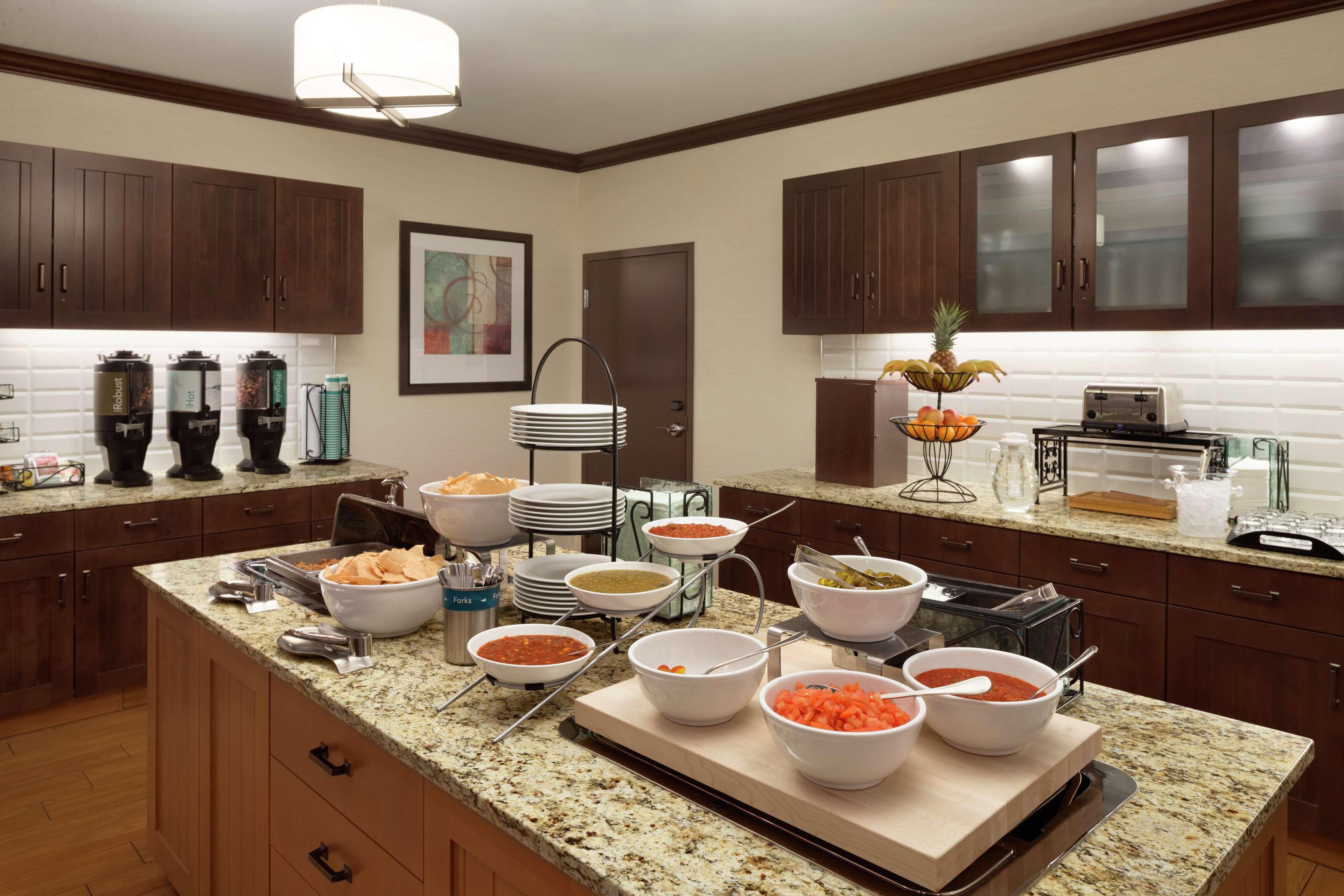 Homewood Suites By Hilton Kalamazoo-Portage Εξωτερικό φωτογραφία