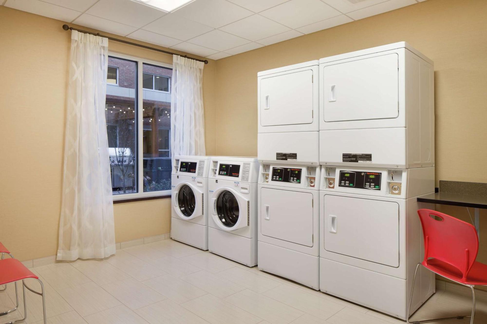 Homewood Suites By Hilton Kalamazoo-Portage Εξωτερικό φωτογραφία